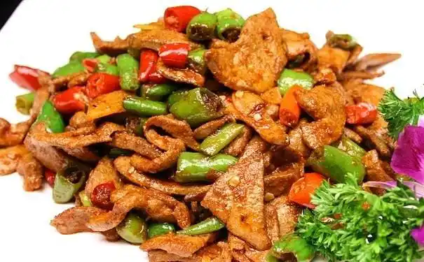 泡椒炒猪肝,麻辣入味,做法简单好吃又下饭好过瘾