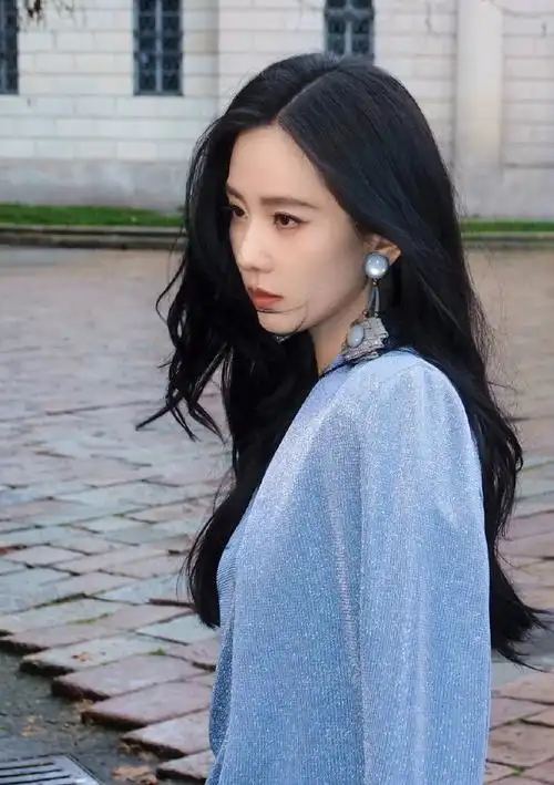 刘诗诗##刘诗诗叶平安#    94:刘诗诗工作室@诗诗的小板报  近期