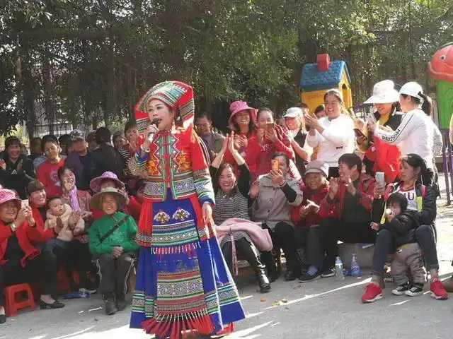 这个"武宣婆"不简单——记广西歌王郭秀莲