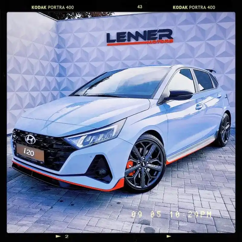 现代小钢炮i20 n.现代n系列入门性能车,搭载六速手动变速 - 抖音