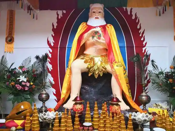 重庆香樟木人祖爷佛像批发 盘古大帝 一手货源_邓州市佛道家工艺厂