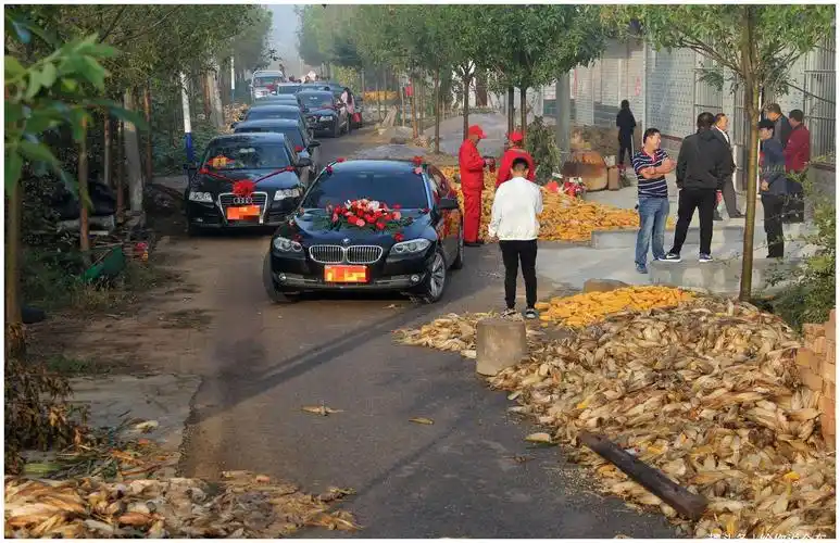 在农村,买小汽车没有用?过来人:有车没车的差别真的很大