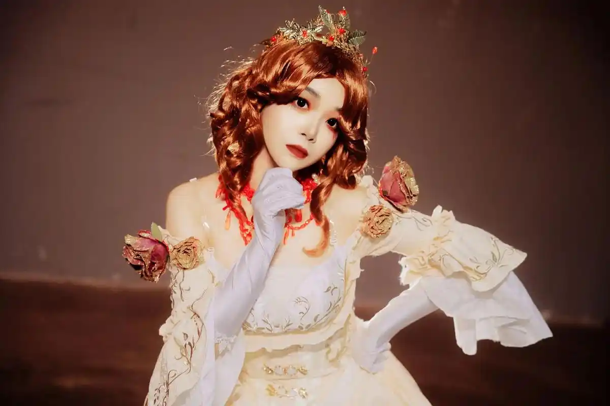 第五人格#红夫人#cosplay #猫头鹰动漫展  摄影 后期感谢: 饮料