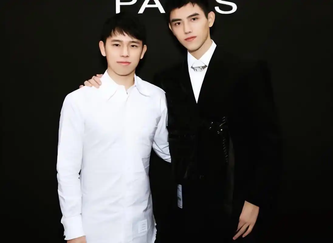 同样是陈凯歌的儿子,把陈飞宇和陈雨昂一对比,差距立马就出来了