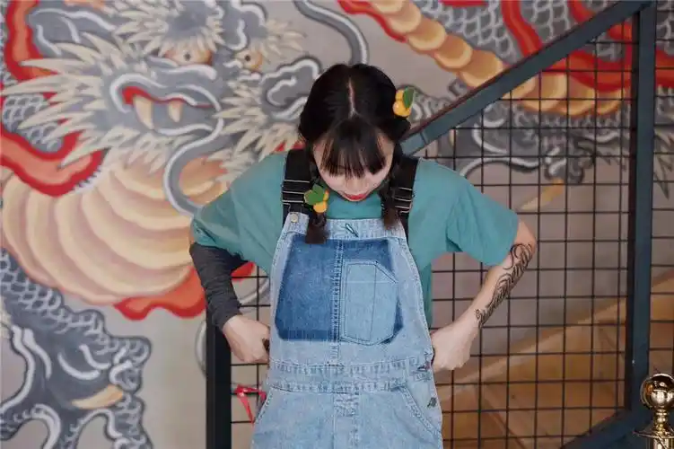 两周年雕安刺青故事的刻录者