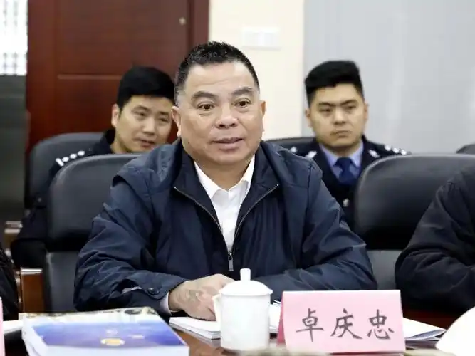 2月1日至2日,公安部刑侦局陈小坤副局长率刑侦局姚剑波处长深入安溪县