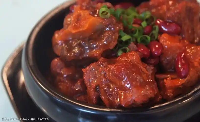 红酒烩牛尾图片