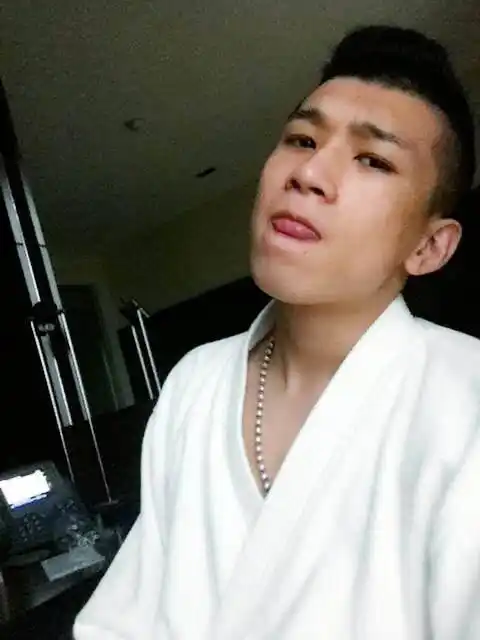 杨幂情商忽高忽低?直呼mc天佑"喊麦哥"是自黑还是自娱自乐?