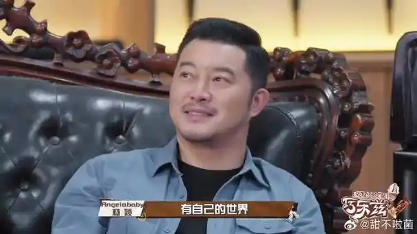 刘耀文弟弟照片曝光,与弟弟互动温馨,下秒笑掉大牙