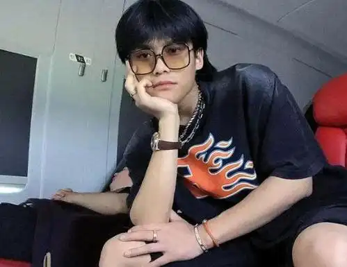 一文揭秘"疯狂小杨哥"的成功之道,成功并非偶然