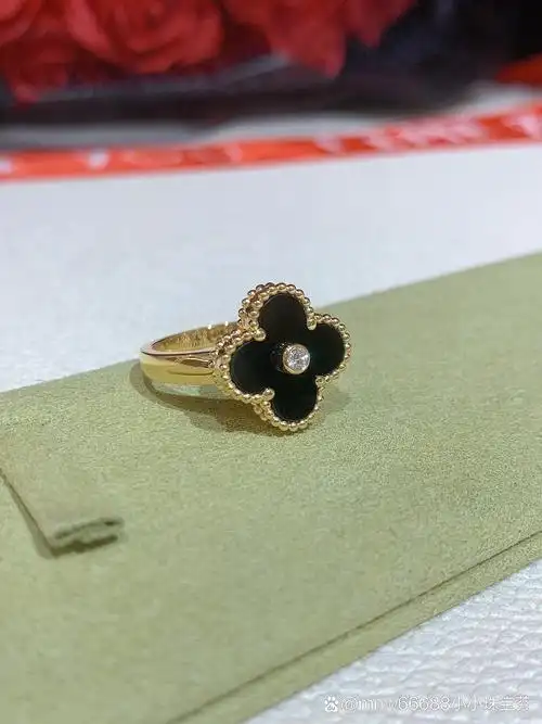 梵克雅宝# vca带钻四叶草戒指