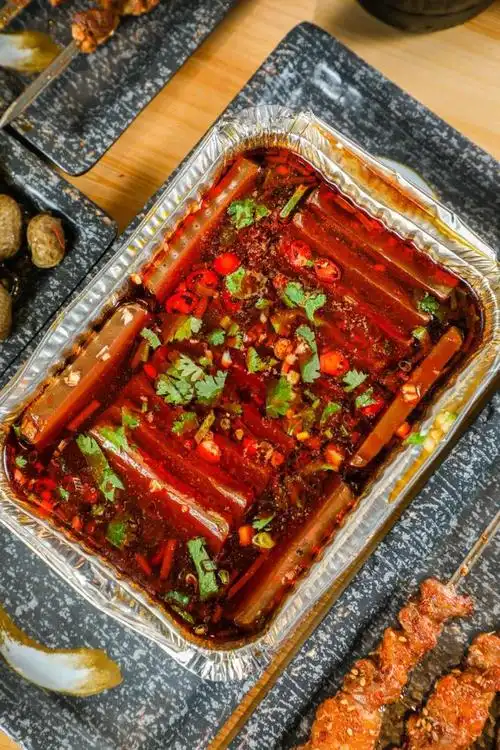 他家的锡纸鸭血又大又厚,可是烧烤摊不敢下的猛料!