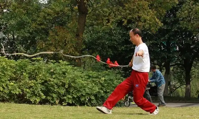 初学者如何正确地打鞭子?