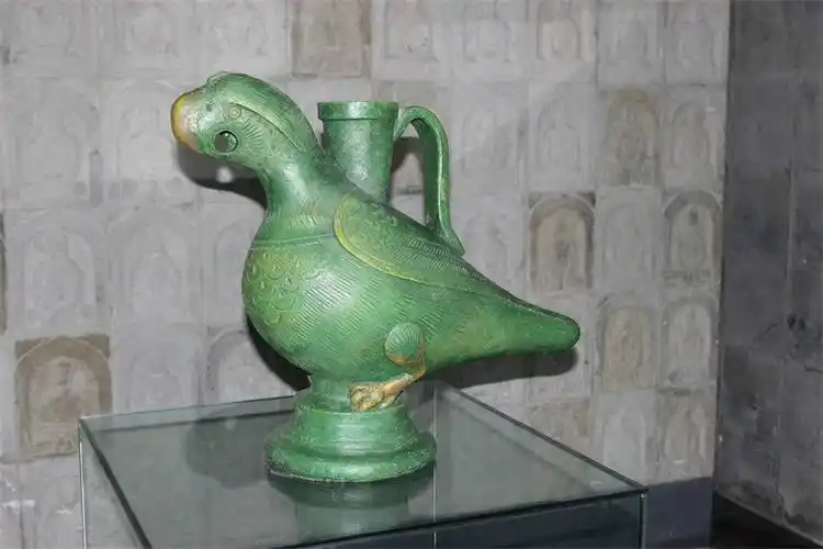 p data-id="gnwx8egnoq">盛乐博物馆位于内蒙古和林格尔县盛乐古城