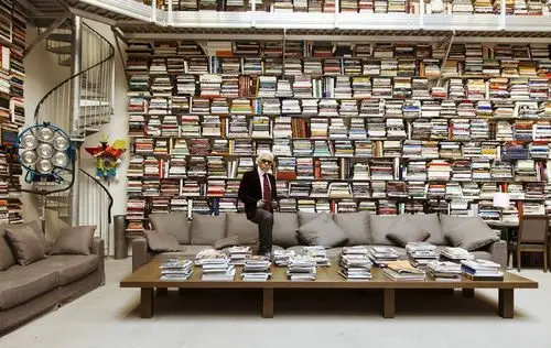 豪宅书房里的办公桌都是什么样的