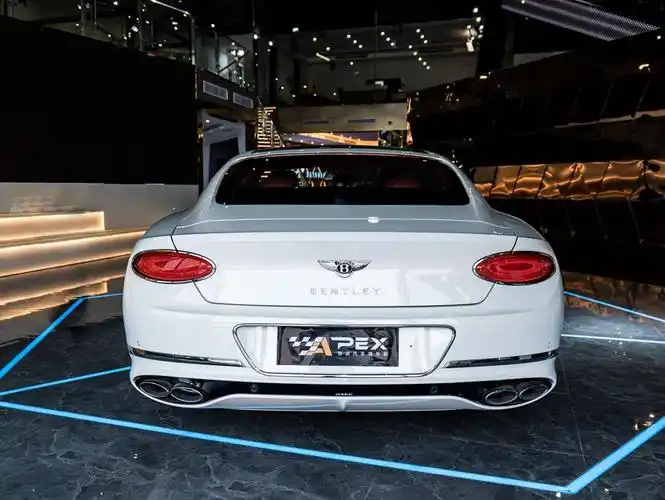 进口宾利 欧陆gt 白色/红色 2021款 4.0t 欧规版