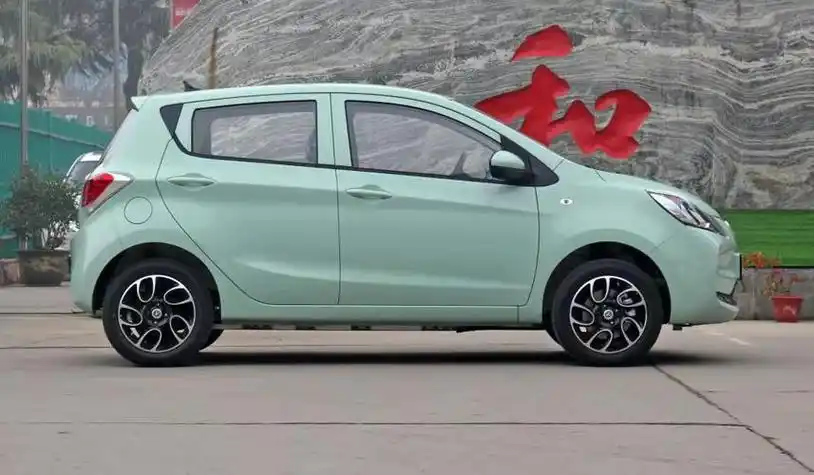 自动挡(35万元新能源车)吉利3万一5万新车自动挡宝骏e200(98-98万元)