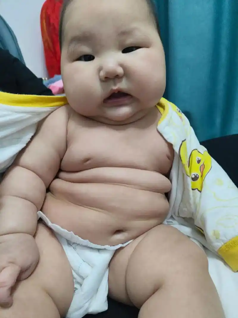 胖宝宝哈基米 #被迫营业的宝宝上线了 4个月的乖宝宝18. - 抖音