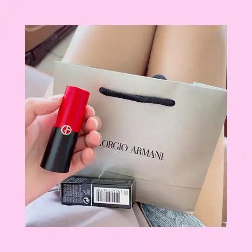 素人上唇阿玛尼口红406