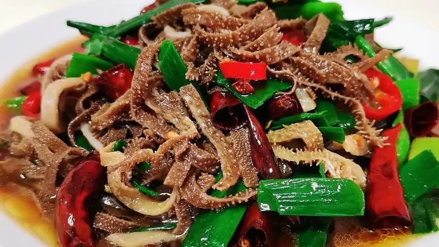 爆炒毛肚的好吃做法注意一个要点你也可以做出脆爽口感的毛肚