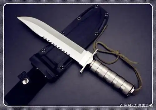 「鉴赏」西班牙aitor丛林王 - ( 带灯k鞘简装版)