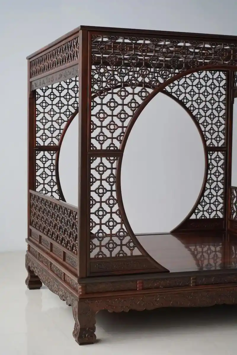 诠释一张工艺做得最好的老挝大红酸枝架子床