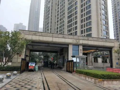 长沙二手房 岳麓二手房 梅溪湖二手房 金茂府