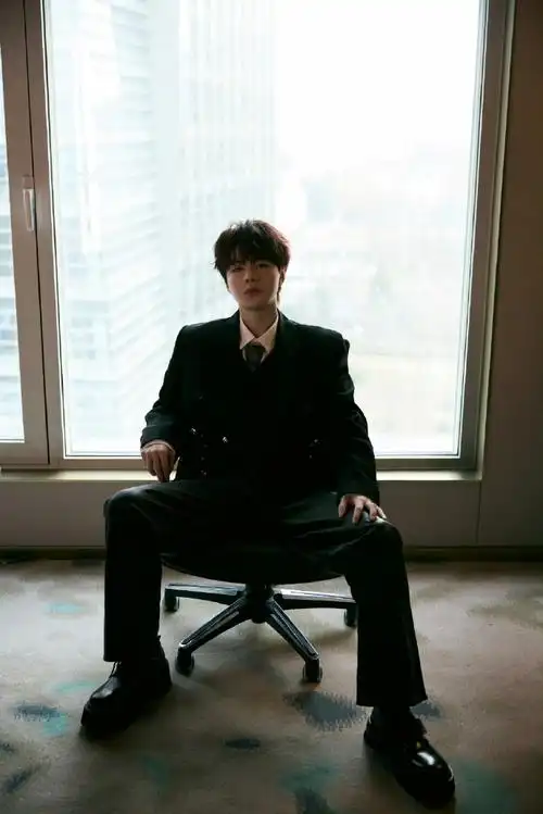 lpl选手红毯西装##crisp微博之夜造型##刘青松红毯