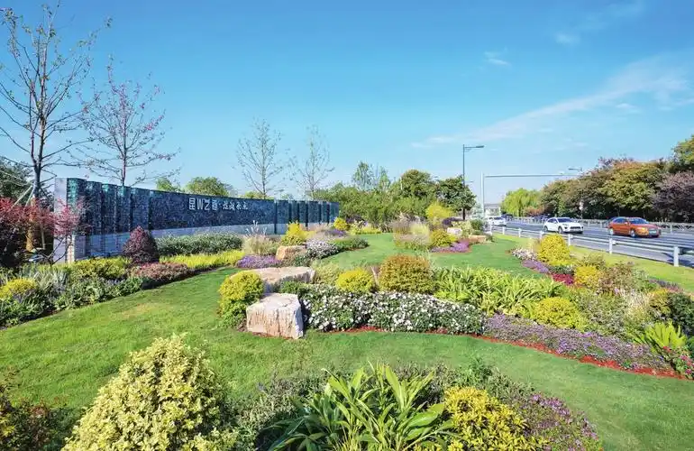 首页/新闻动态/昆山要闻"七横四纵"生态廊道再添"绿色名片"江南春早