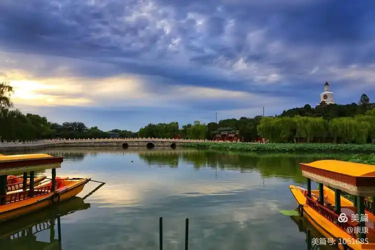 北海公园美景如画