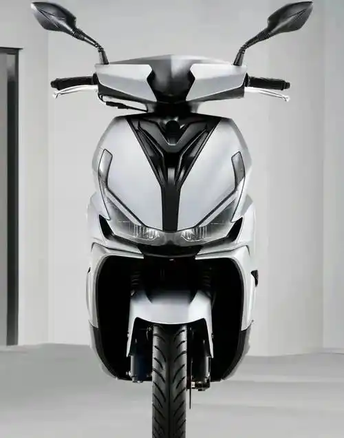 售价10699元,钱江鸿125上市,标配abs tcs加持_搜狐汽车_搜狐网