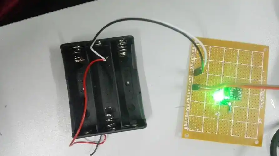 摩托车充电器是多少负自制摩托车电瓶充电器