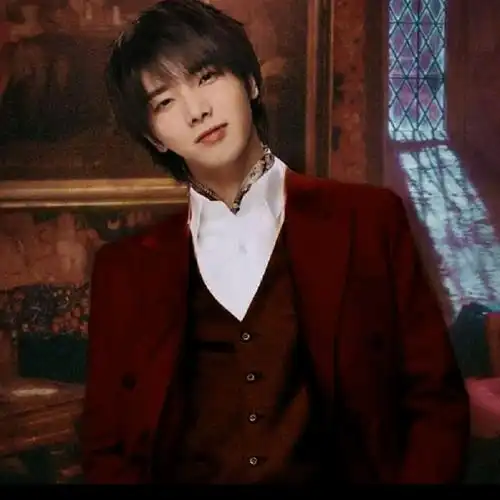 华晨宇帅气头像来啦