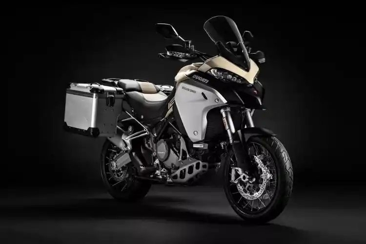 杜卡迪发布新的 " 揽途 " 1260 enduro 拉力版