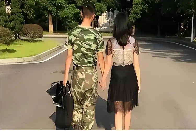 初遇的温暖,命中注定的相逢,异地恋的考验和坚持