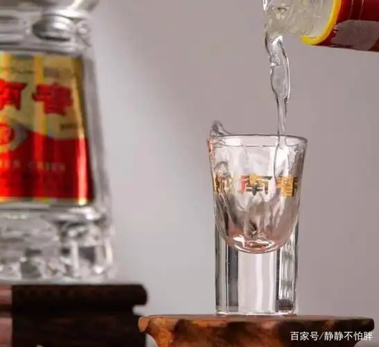 剑南春浓香型白酒,味道醇厚,好喝又不上头