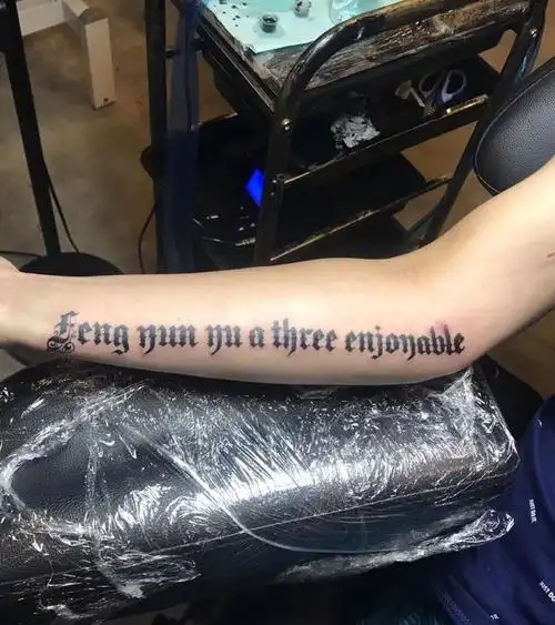 哥特式英文字母_纹身图案手稿图片_莫晓锋的纹身作品集