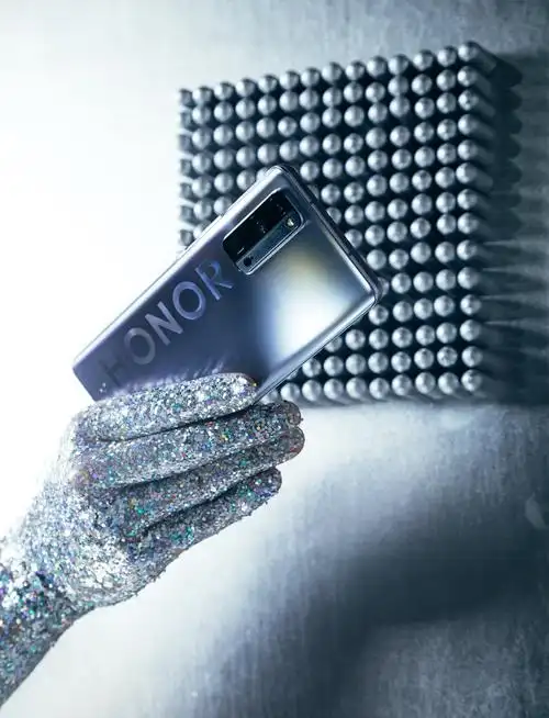 荣耀30新品上市营销野生动物天文营销太空银爆款色