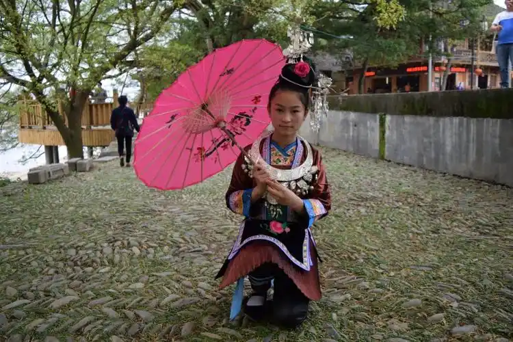 少数民族服装贵州民族服饰苗族服饰侗族服装舞蹈演出服装手工服装