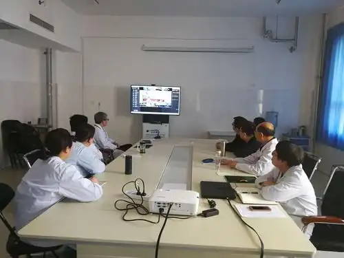 业务学习后,心内科医生针对疑难病例通过远程会诊请河南省阜外华中