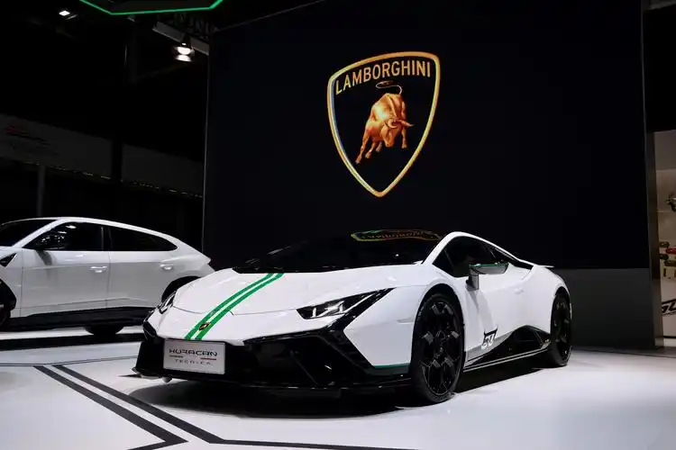 兰博基尼huracántecnica60周年限量版