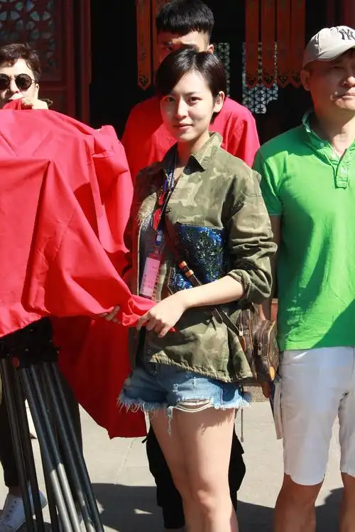 电视剧走火开机周放出演帅气女警引关注