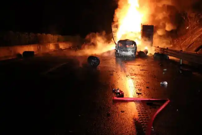 事发阳江| 救出9人后一秒车辆爆炸