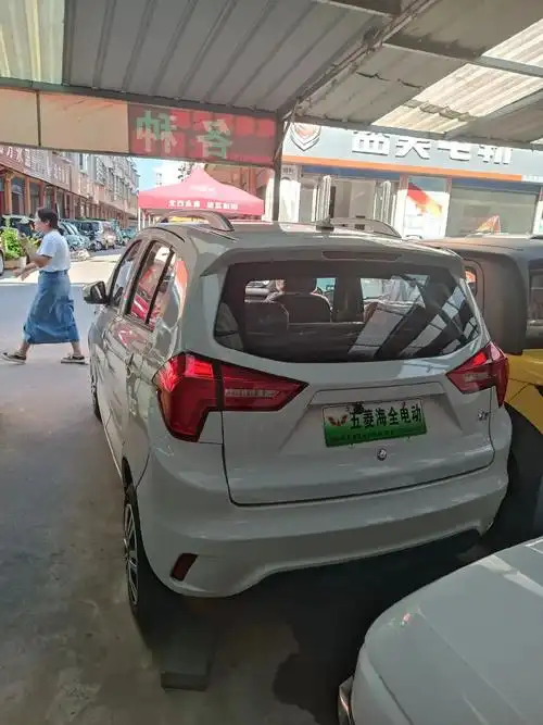迎国庆,五菱海全电动汽车,进店购车直降3000元,汽车工艺, - 抖音