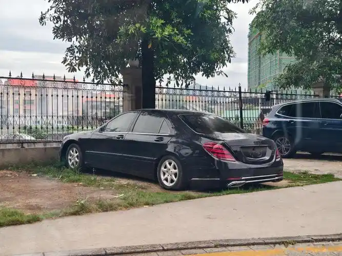 这样的奔驰s没见过吧w221改w222常见w220改w222那是第一次见