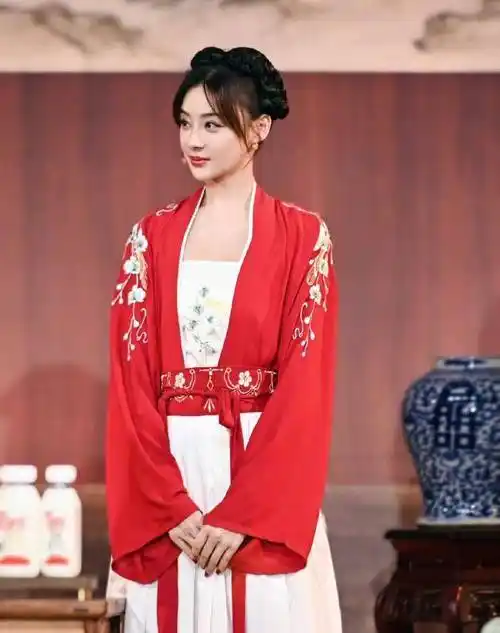 袁姗姗忘恩负义?