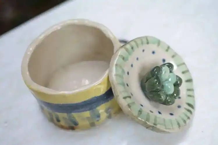 乐外小学陶艺作品展