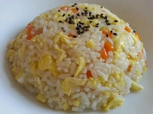 胡萝卜蛋炒饭