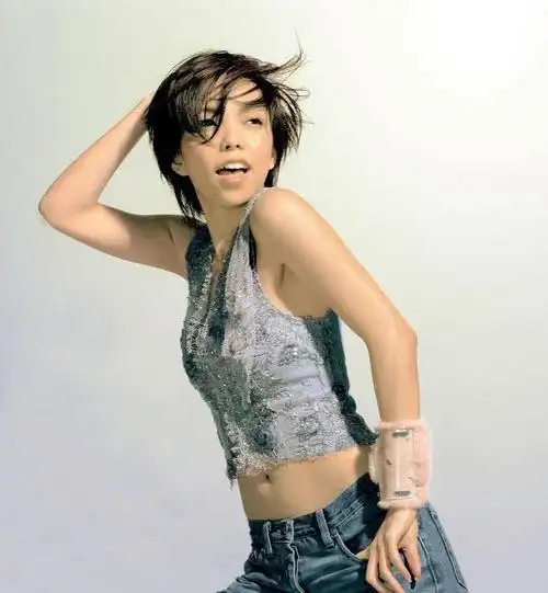 张惠妹减重60斤成v脸直言减肥其实很简单瘦出新高度