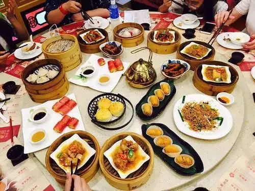 广东早茶四大规矩要学会几个小动作第一次吃菜可别瞎点